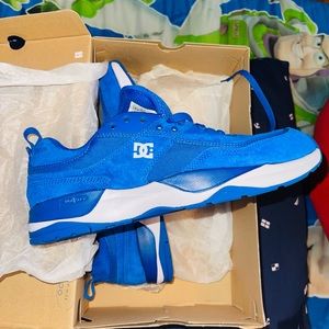 DC SKATE SHOES E TRIBEKA BLUE AND WHITE